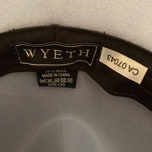 Wool hat - Picture 4 of 7